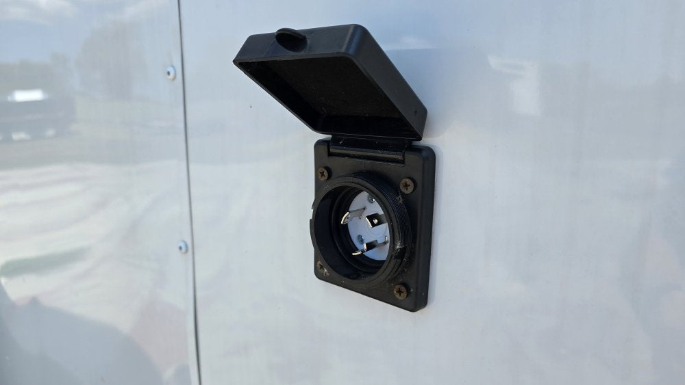 14' x 7' Quality Cargo Enclosed - Enclosed - Buy Repo Trailers