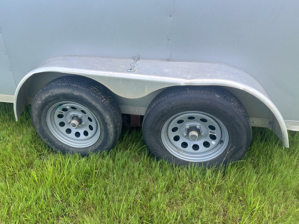 12'x7' Covered Wagon Enclosed