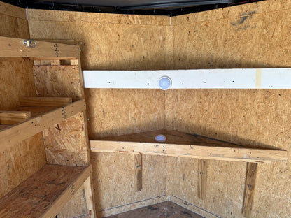 12'x7' Covered Wagon Enclosed