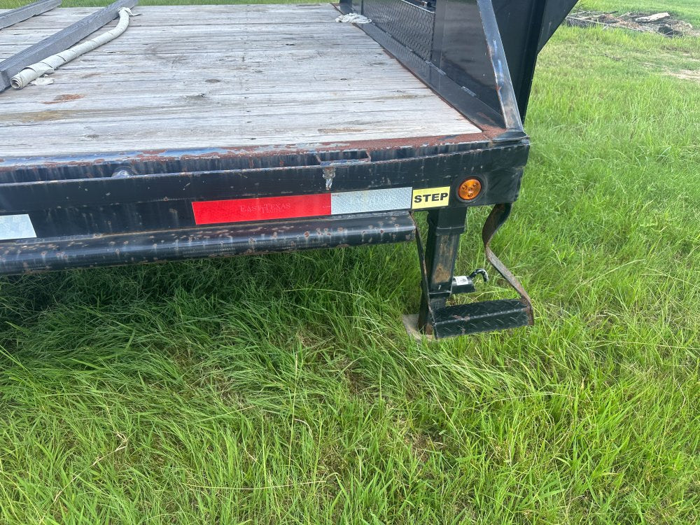 40'x8.5' East Texas Trailers Deckover Trailers - 22,000 lbs