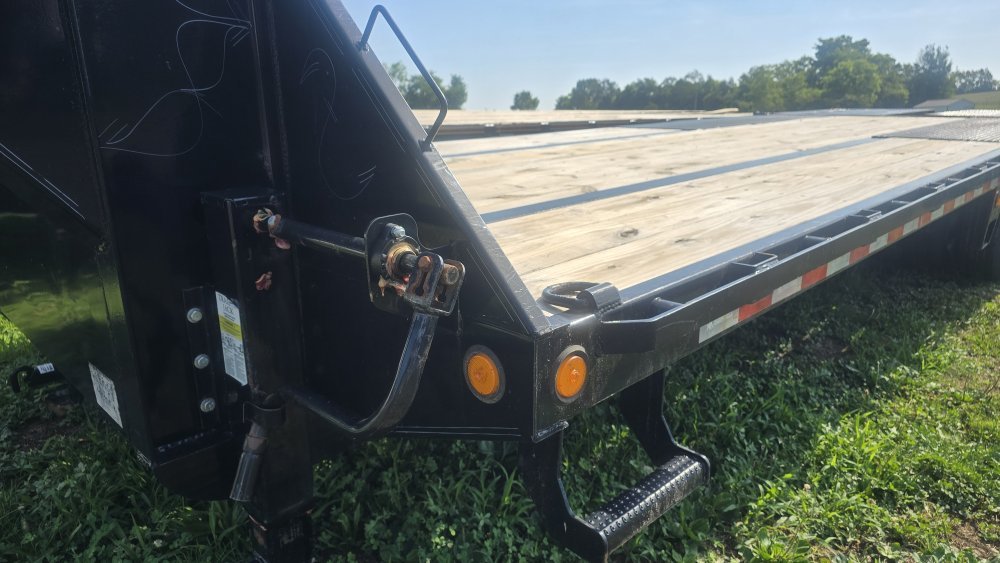 25'x102" Northstar Trailers Deckover Trailers