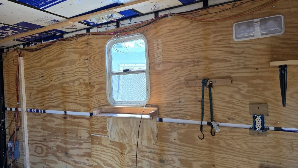14' x 7' Quality Cargo  Enclosed - Enclosed - Buy Repo Trailers