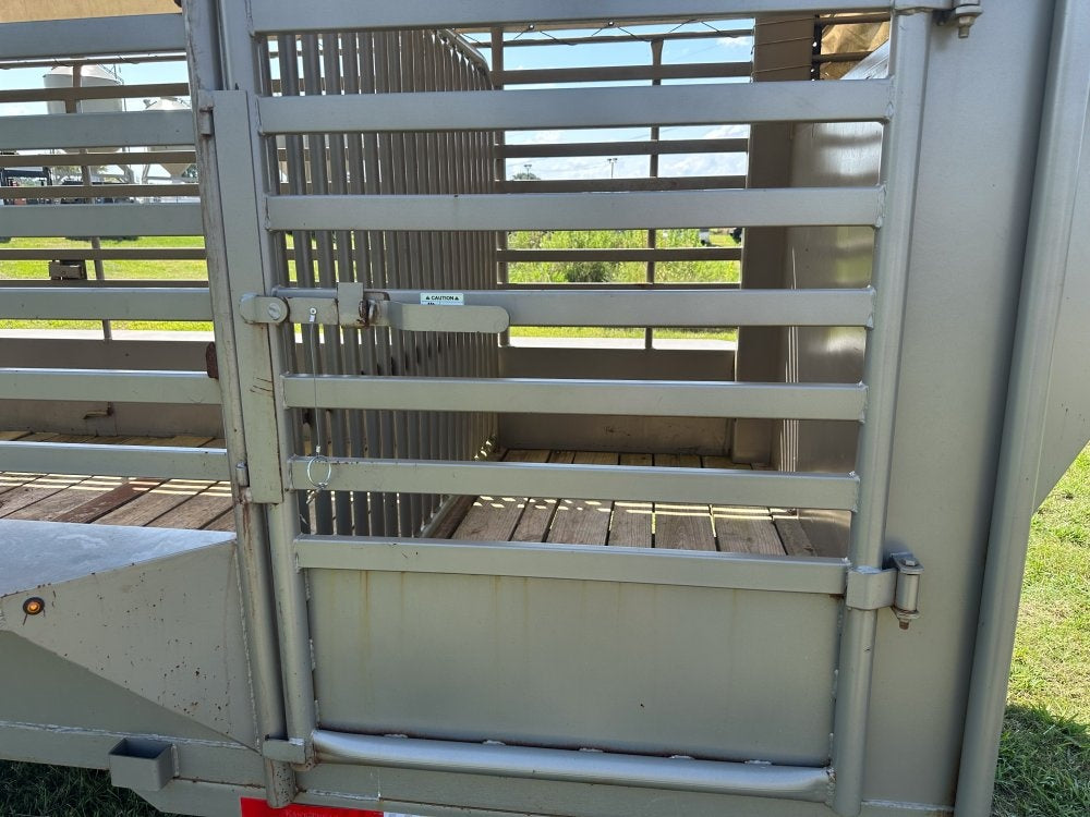 20'x7' East Texas Trailers  Stock Trailers - Stock Trailers - Buy Repo Trailers